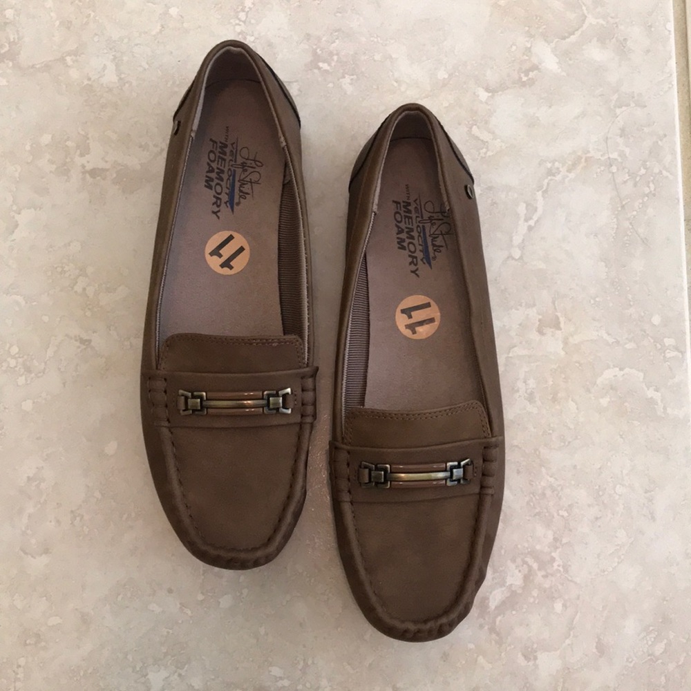 Life Stride Velocity with Memory Foam Loafers